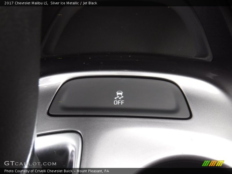 Silver Ice Metallic / Jet Black 2017 Chevrolet Malibu LS