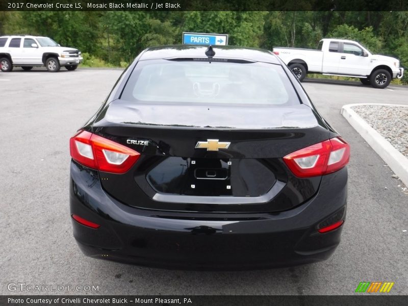 Mosaic Black Metallic / Jet Black 2017 Chevrolet Cruze LS