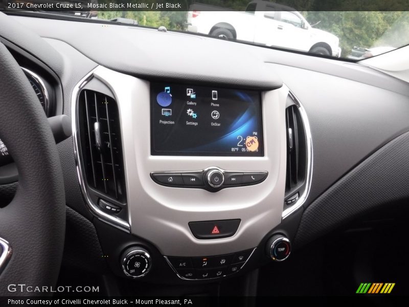 Mosaic Black Metallic / Jet Black 2017 Chevrolet Cruze LS