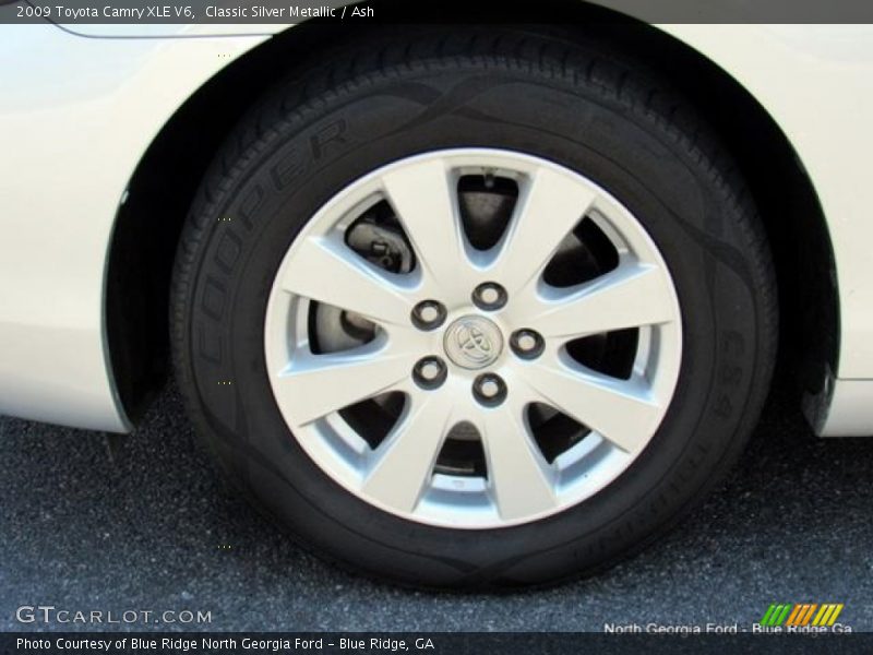Classic Silver Metallic / Ash 2009 Toyota Camry XLE V6