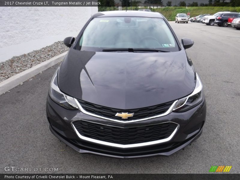 Tungsten Metallic / Jet Black 2017 Chevrolet Cruze LT
