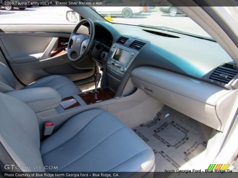 Classic Silver Metallic / Ash 2009 Toyota Camry XLE V6