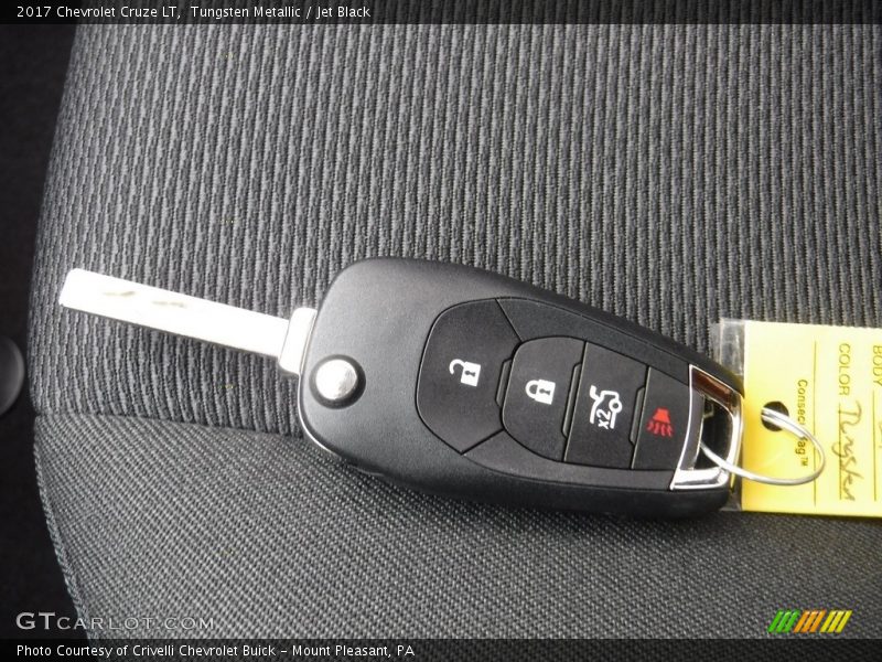 Tungsten Metallic / Jet Black 2017 Chevrolet Cruze LT