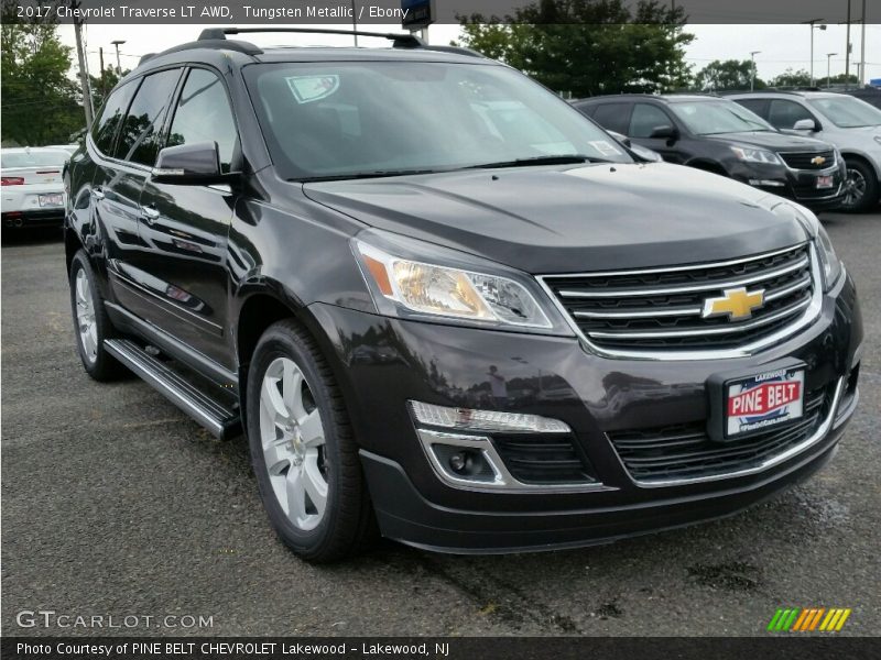 Tungsten Metallic / Ebony 2017 Chevrolet Traverse LT AWD