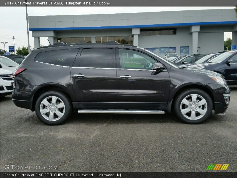 Tungsten Metallic / Ebony 2017 Chevrolet Traverse LT AWD