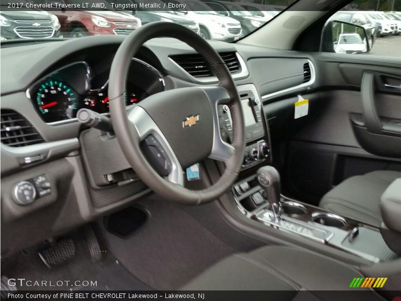Tungsten Metallic / Ebony 2017 Chevrolet Traverse LT AWD