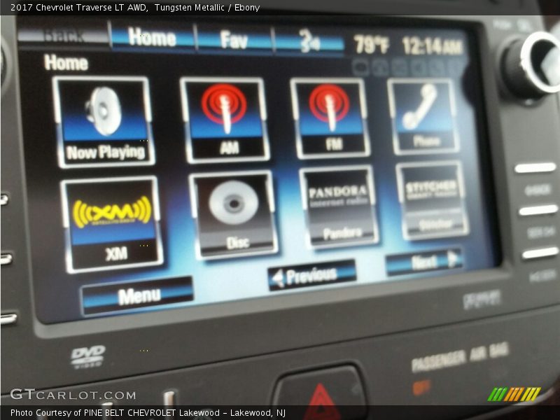 Tungsten Metallic / Ebony 2017 Chevrolet Traverse LT AWD