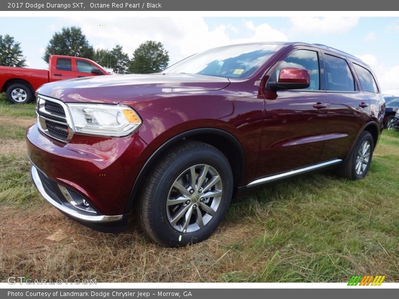 Front 3/4 View of 2017 Durango SXT