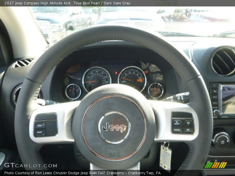  2017 Compass High Altitude 4x4 Steering Wheel