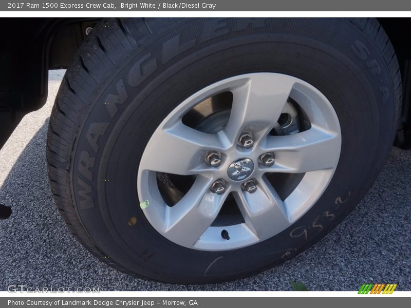 Bright White / Black/Diesel Gray 2017 Ram 1500 Express Crew Cab