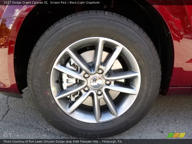 Octane Red / Black/Light Graystone 2017 Dodge Grand Caravan SE