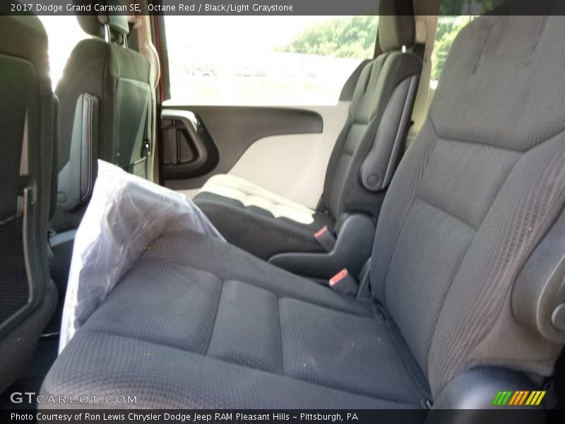 Octane Red / Black/Light Graystone 2017 Dodge Grand Caravan SE