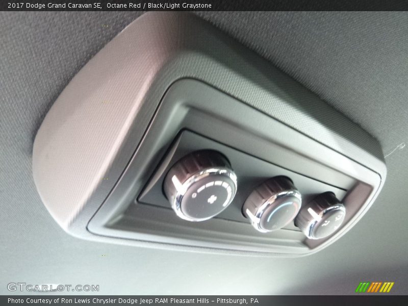 Octane Red / Black/Light Graystone 2017 Dodge Grand Caravan SE