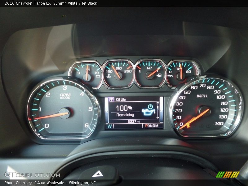 Summit White / Jet Black 2016 Chevrolet Tahoe LS
