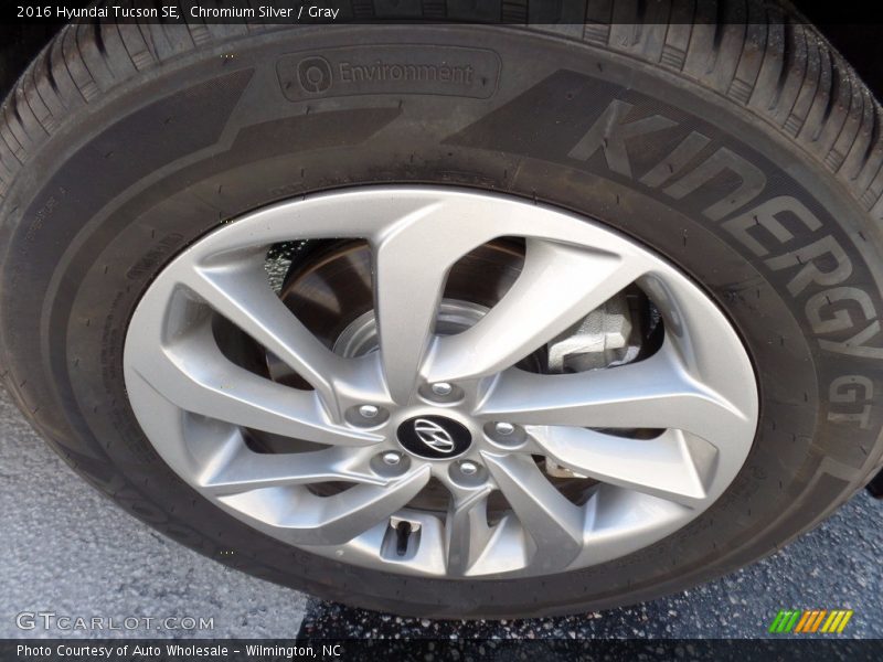 Chromium Silver / Gray 2016 Hyundai Tucson SE