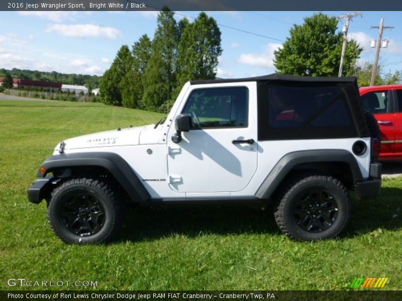 Bright White / Black 2016 Jeep Wrangler Sport