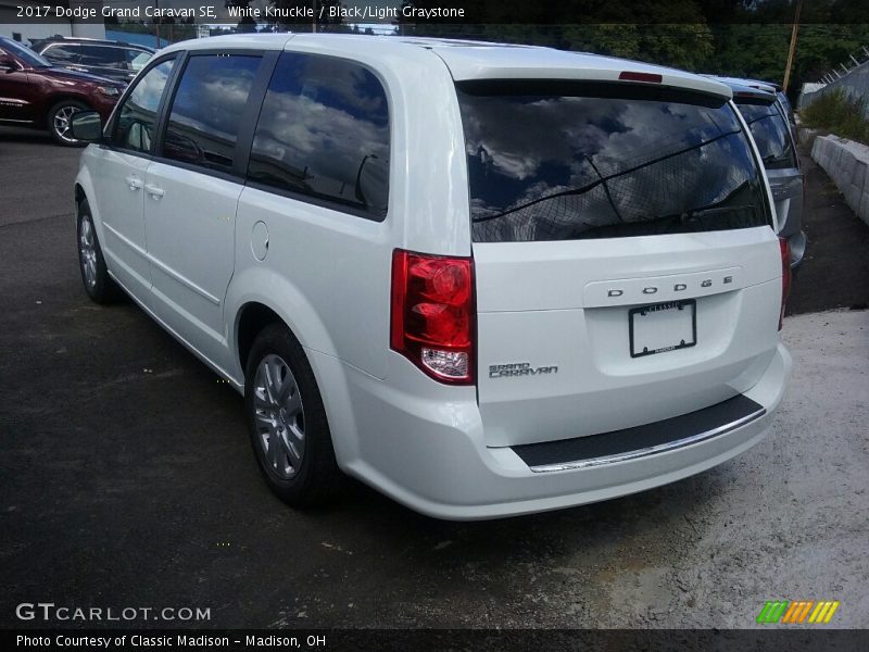 White Knuckle / Black/Light Graystone 2017 Dodge Grand Caravan SE