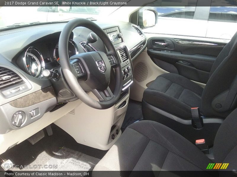 White Knuckle / Black/Light Graystone 2017 Dodge Grand Caravan SE