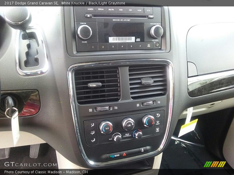 White Knuckle / Black/Light Graystone 2017 Dodge Grand Caravan SE