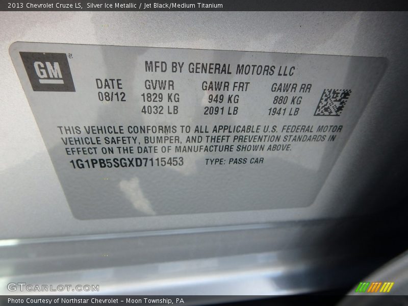 Silver Ice Metallic / Jet Black/Medium Titanium 2013 Chevrolet Cruze LS