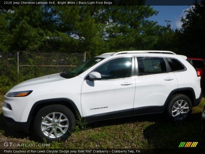 Bright White / Black/Light Frost Beige 2016 Jeep Cherokee Latitude 4x4