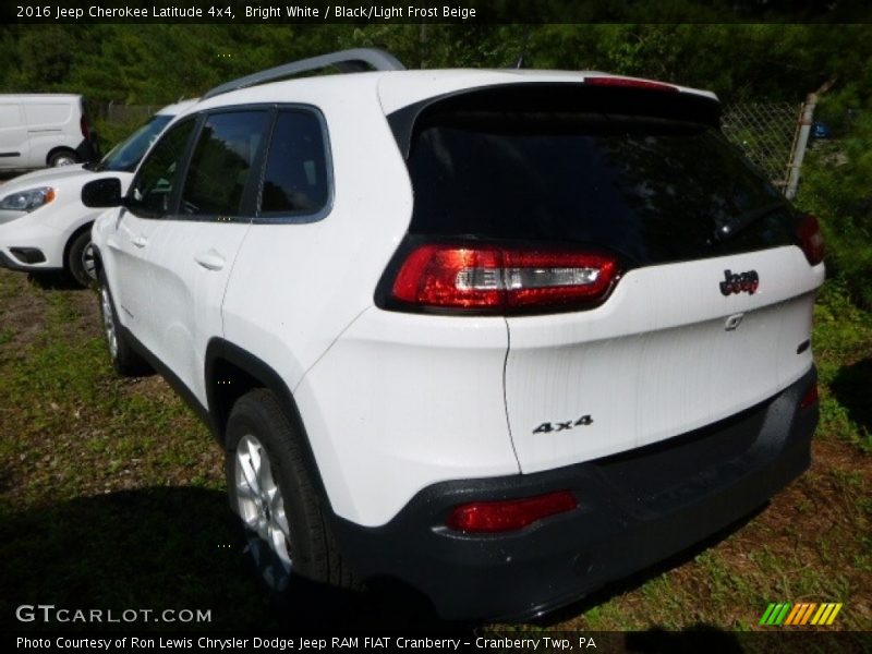 Bright White / Black/Light Frost Beige 2016 Jeep Cherokee Latitude 4x4