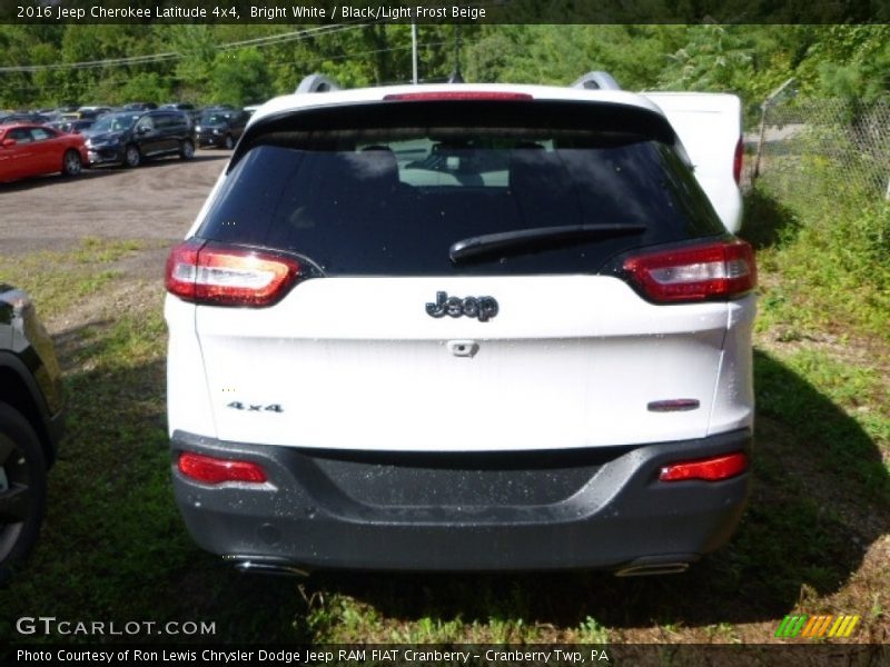 Bright White / Black/Light Frost Beige 2016 Jeep Cherokee Latitude 4x4