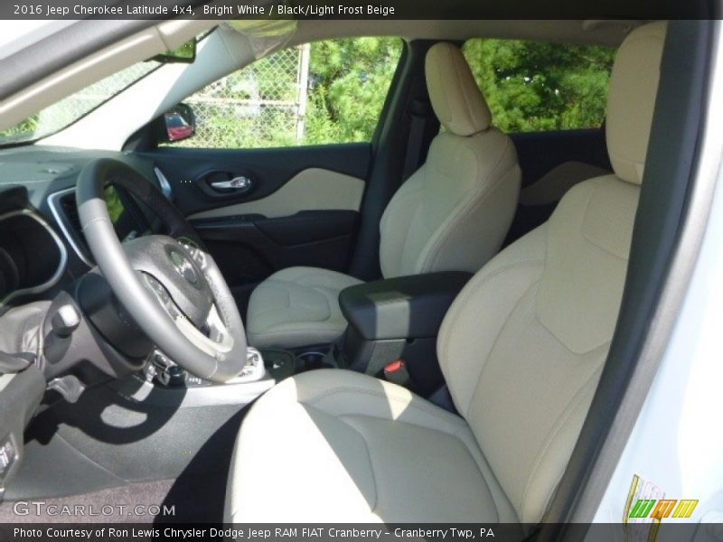 Bright White / Black/Light Frost Beige 2016 Jeep Cherokee Latitude 4x4