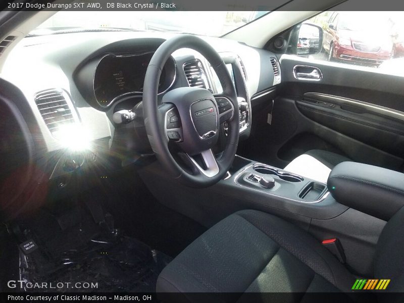 DB Black Crystal / Black 2017 Dodge Durango SXT AWD