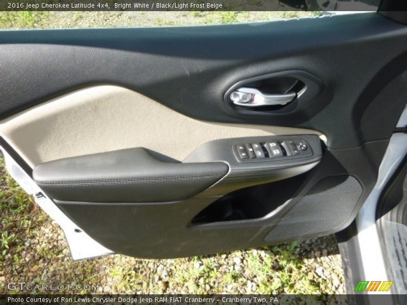 Bright White / Black/Light Frost Beige 2016 Jeep Cherokee Latitude 4x4