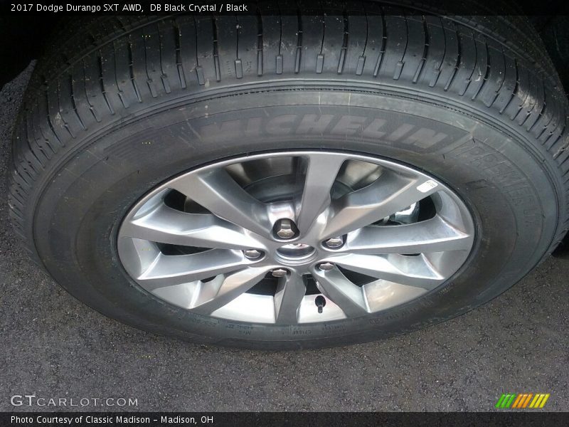 DB Black Crystal / Black 2017 Dodge Durango SXT AWD