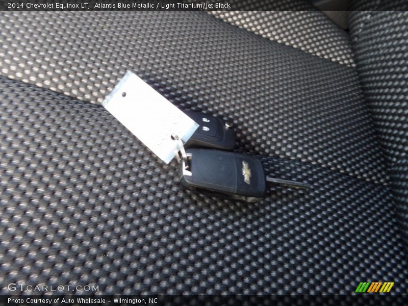 Atlantis Blue Metallic / Light Titanium/Jet Black 2014 Chevrolet Equinox LT