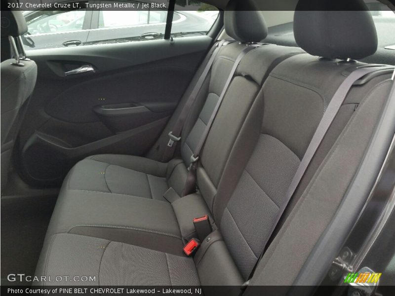 Tungsten Metallic / Jet Black 2017 Chevrolet Cruze LT