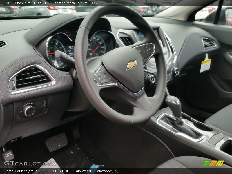 Tungsten Metallic / Jet Black 2017 Chevrolet Cruze LT