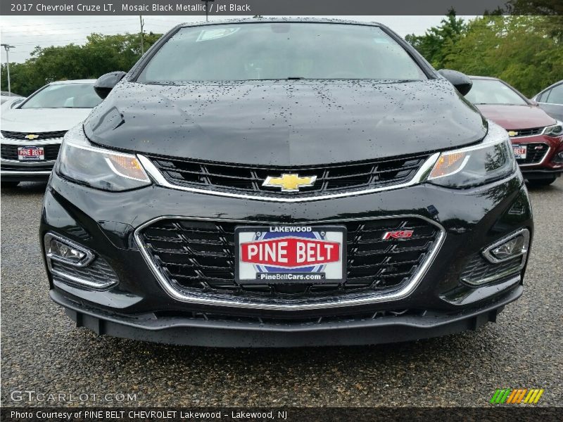 Mosaic Black Metallic / Jet Black 2017 Chevrolet Cruze LT
