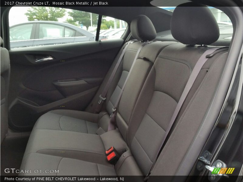 Mosaic Black Metallic / Jet Black 2017 Chevrolet Cruze LT