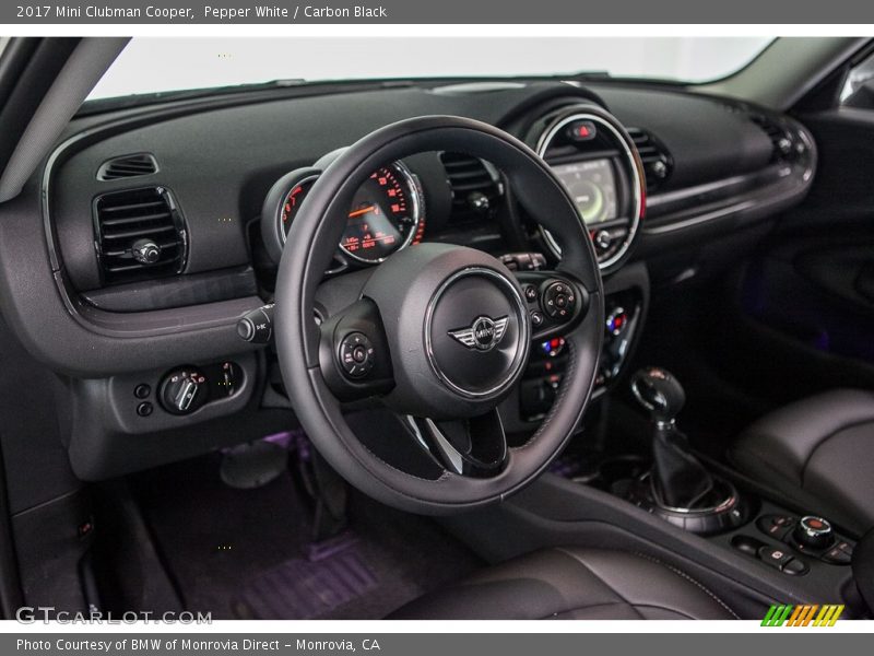 Pepper White / Carbon Black 2017 Mini Clubman Cooper