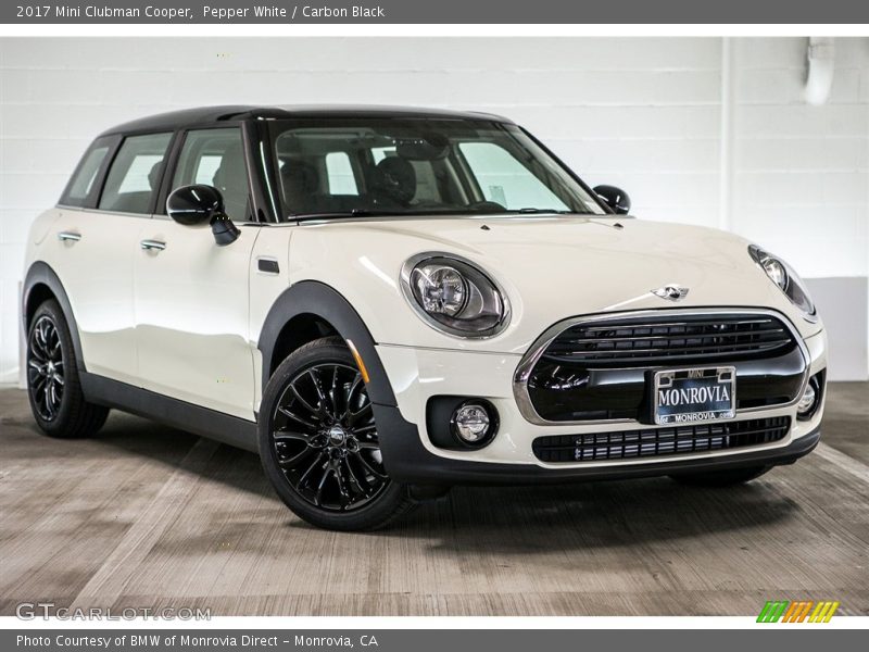 Pepper White / Carbon Black 2017 Mini Clubman Cooper
