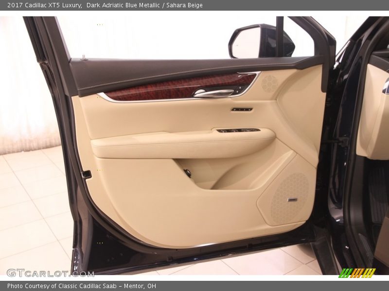 Door Panel of 2017 XT5 Luxury