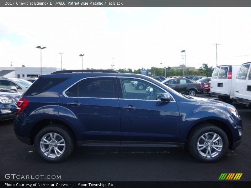 Patriot Blue Metallic / Jet Black 2017 Chevrolet Equinox LT AWD