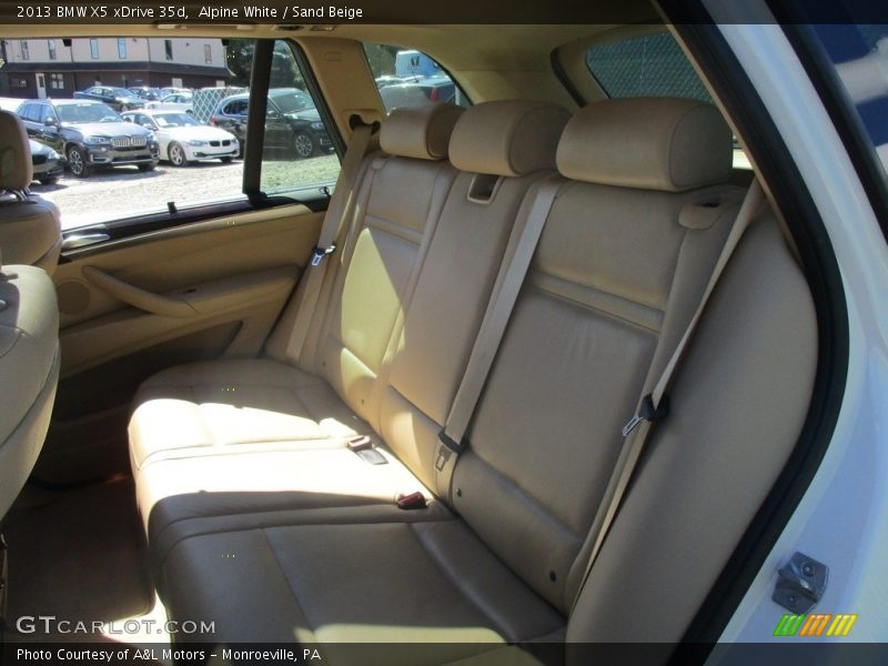 Alpine White / Sand Beige 2013 BMW X5 xDrive 35d