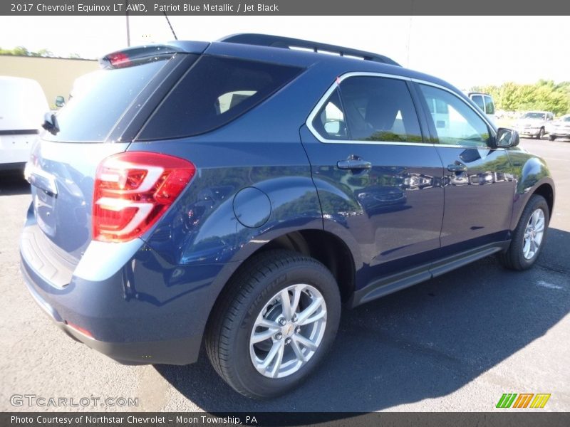 Patriot Blue Metallic / Jet Black 2017 Chevrolet Equinox LT AWD
