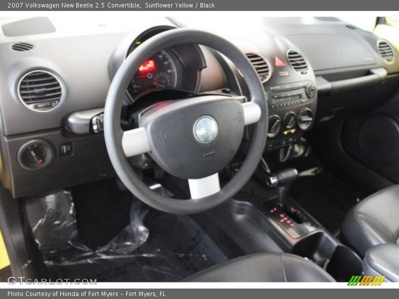 Sunflower Yellow / Black 2007 Volkswagen New Beetle 2.5 Convertible