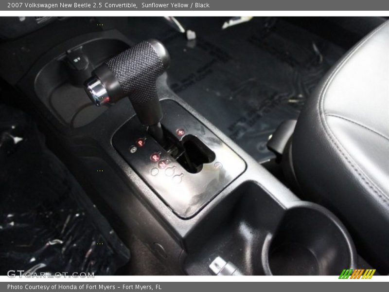 Sunflower Yellow / Black 2007 Volkswagen New Beetle 2.5 Convertible