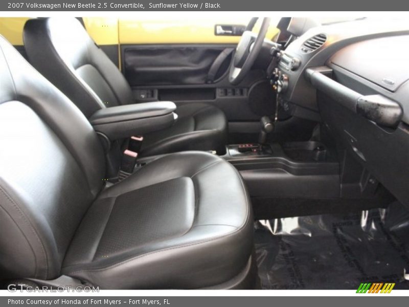 Sunflower Yellow / Black 2007 Volkswagen New Beetle 2.5 Convertible