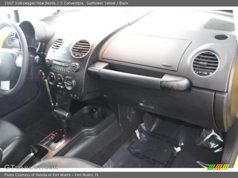 Sunflower Yellow / Black 2007 Volkswagen New Beetle 2.5 Convertible