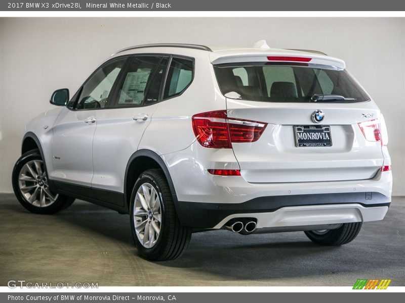 Mineral White Metallic / Black 2017 BMW X3 xDrive28i