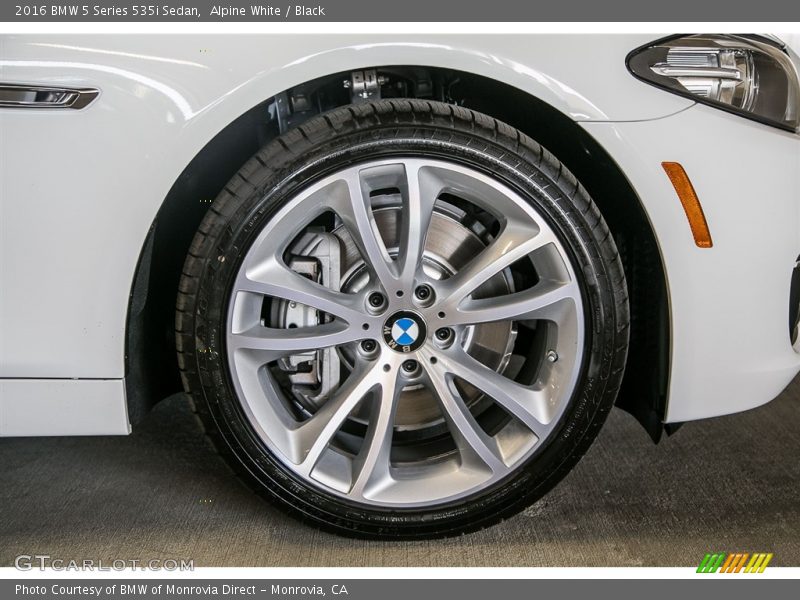Alpine White / Black 2016 BMW 5 Series 535i Sedan