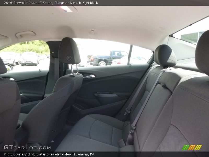 Tungsten Metallic / Jet Black 2016 Chevrolet Cruze LT Sedan