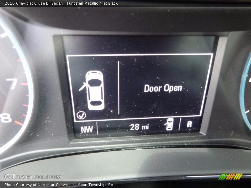 Tungsten Metallic / Jet Black 2016 Chevrolet Cruze LT Sedan